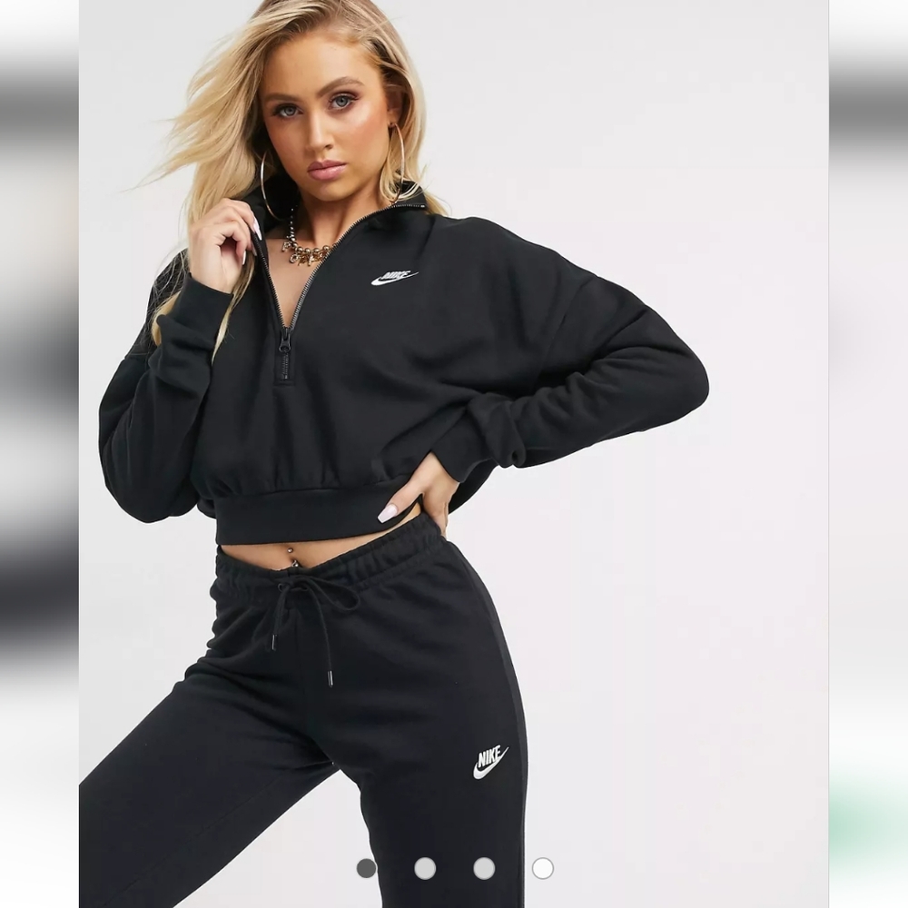 Nike Essentials Black Cropped High Neck Sweatshirt